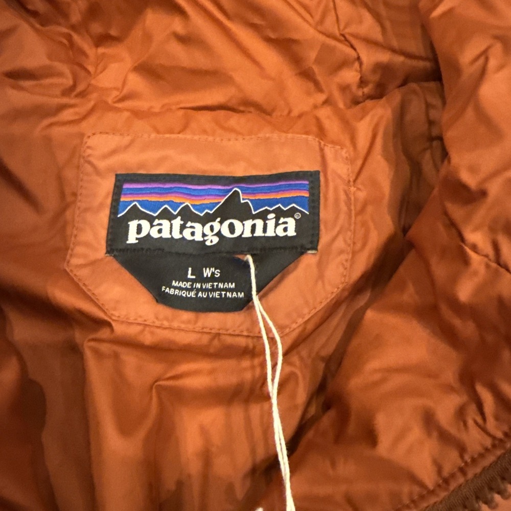 NWT Patagonia Lost Canyon Size L Insulated Hooded Coat Women's - Picture 15 of 16